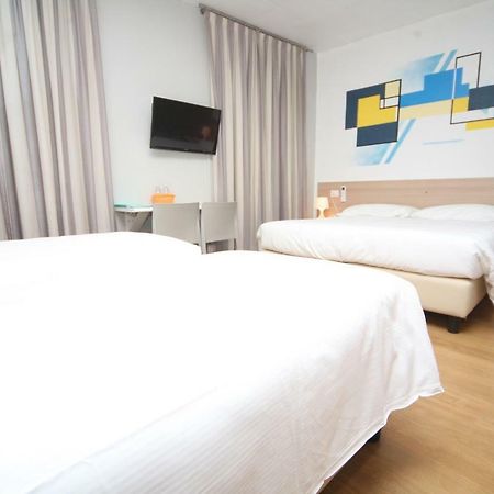 Anton&Art Hotel Lake Como Bagian luar foto