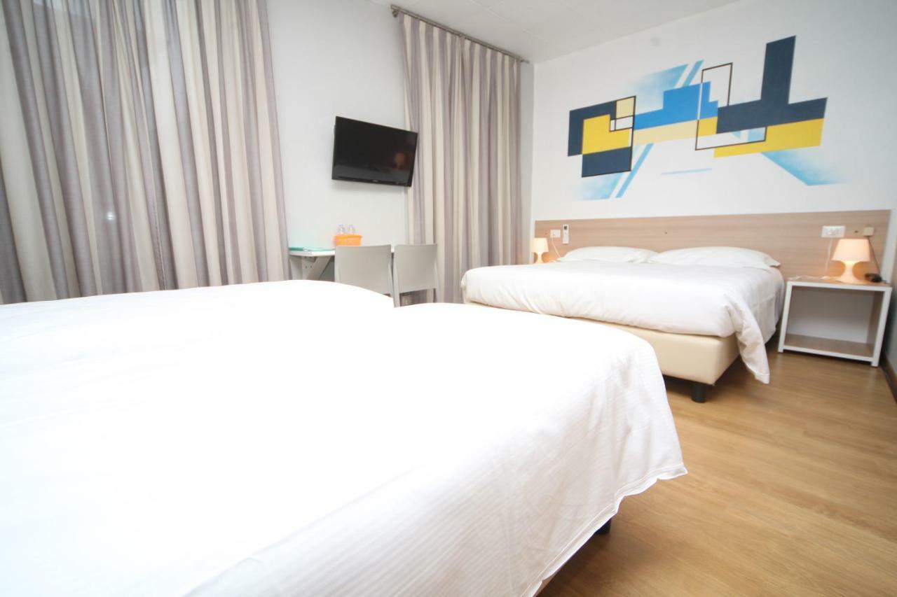 Anton&Art Hotel Lake Como Bagian luar foto